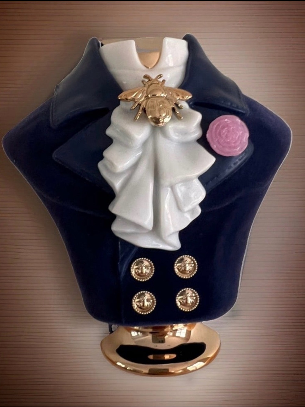 Bath & Body Works NWT  Blue Flocked Velvet Bridgerton Bust Wallflower Plugin New